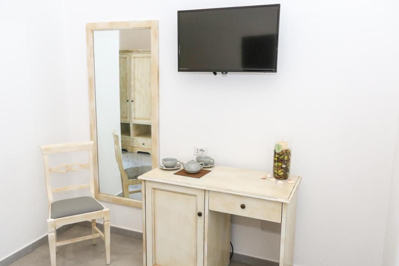 Mamire Bed & Breakfast 2*